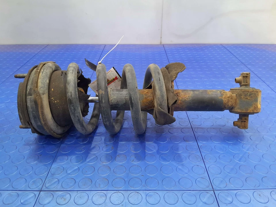 Chevy Silverado 2007-2013 montaje de puntal delantero lado del conductor izquierdo OEM 25871206 Foto 1 de 4