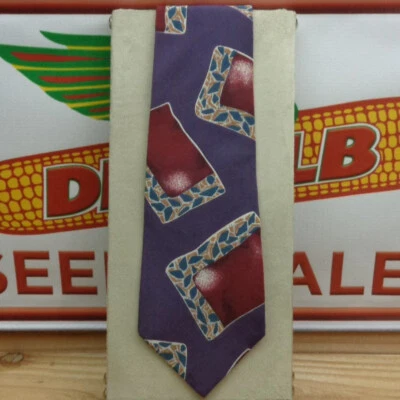 Lord & Taylor - Metropolitan "Corbata" Foto 1 de 2