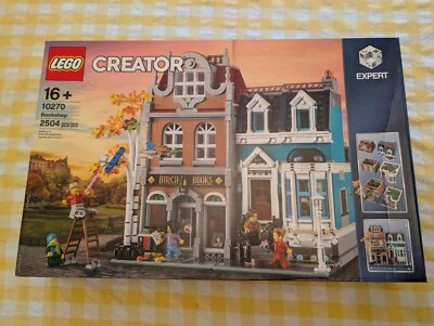 LEGO Creator Expert Bookshop 10270 Modular Bookstore - Image 1 of 2