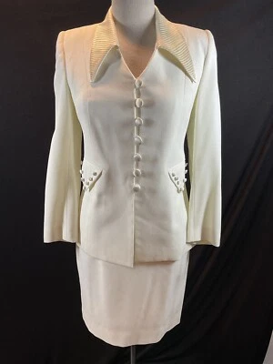 Gorgeous Women's Alberto Makali Ivory detailed dressy suit- Size 6- Unique - Image 1 of 3