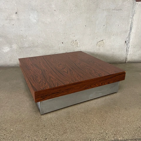 Mid Century Modern Coffee Table by Milo Baughman Cover