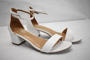 Cushionaire Womens Alba 2.25" Block Heel Sandal Open Toe White Size 8.5W - Picture 1 of 10