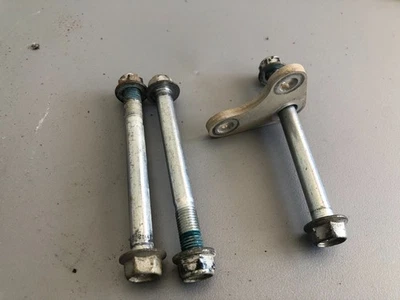 Suzuki DRZ250 2007 OEM pernos de montaje de motor hardware tornillos de motor 051 Foto 1 de 4