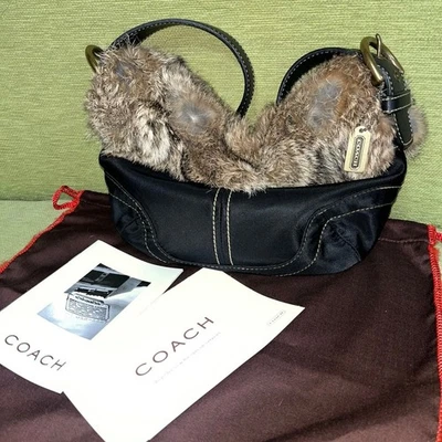 Hobo Coach de piel de conejo SOHO de nailon 9489 28a Foto 1 de 4