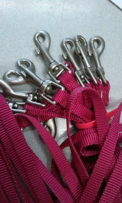 HAMILTON 3/8" X 6' LEASH, LOT OF 12, BERRY RED - Image 1 of 4