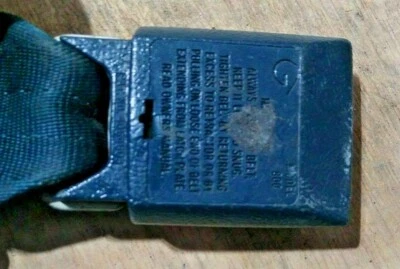 Cutlass Supreme 1985 2 puertas OEM cinturón de seguridad trasero retractor granate FC-7 Foto 1 de 4