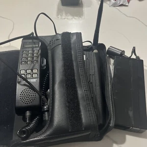 Motorola (SCN2498A) Cellular 1 Przenośny telefon samochodowy - Zdjęcie 1 z 9