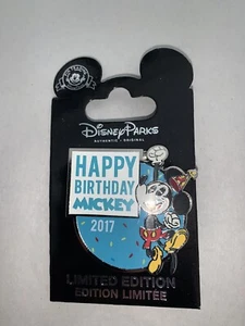 Pin comercial de parques Disney Feliz cumpleaños Mickey 2017 - Imagen 1 de 1