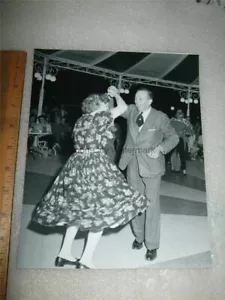 ⭕Walt Disney Lillian Tanz die Nacht durch die Nelkengärten Neu 8x10 1950 - Bild 1 von 1