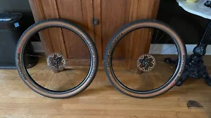 Juego de ruedas extralite carbocamber 330 + extras - Imagen 1 de 11