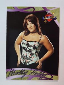2004 Fleer WWE Divine Divas 2005 - #32 MOLLY HOLLY