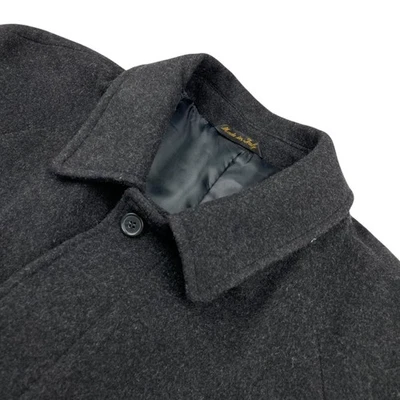 Gabardina Bloomingdale's para hombre de lana/cachemira gris carbón • Italia • 44R EE. UU. Foto 1 de 4