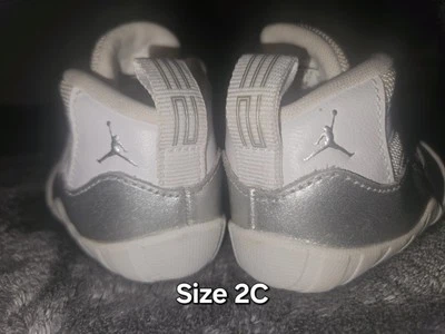 Nike Air Jordan 11 Retro Botín Cuna Metálico Plateado Blanco CI6165-100 Bebé 2c 2 Foto 1 de 4
