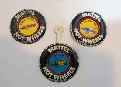 Hot Wheels Redline Hot Heap 1968 hojalata litografía pestaña pin botón insignia mattel + bonificación Foto 1 de 2