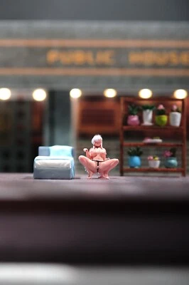 ANT Resin 1/24 Diorama Miniature Figures Squatting Girl with Rope Anime Doll - Image 1 of 4