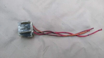 Conector hembra bombilla faro Toyota Cressida 85 86 87 88  Foto 1 de 3