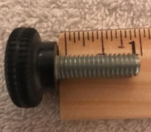 529672M2 Grille and Hood Door Screw Massey Ferguson Tractor 135 150 165 255 - Picture 1 of 4