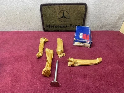 Mercedes Benz TRW Intake Valve 6150530705 X4PCS NOS - Image 1 of 4