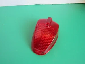 Dispositivo de seguridad con flecha 53SAE-PC-65 cubierta de lente de luz LENTE ROJA RETIRADA NUEVA - Imagen 1 de 4