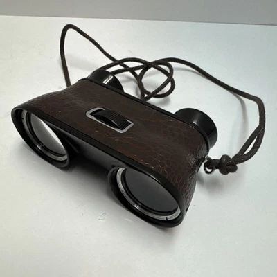 Vintage Swift Lark Binoculars 3X30 Model 811 - Image 1 of 4