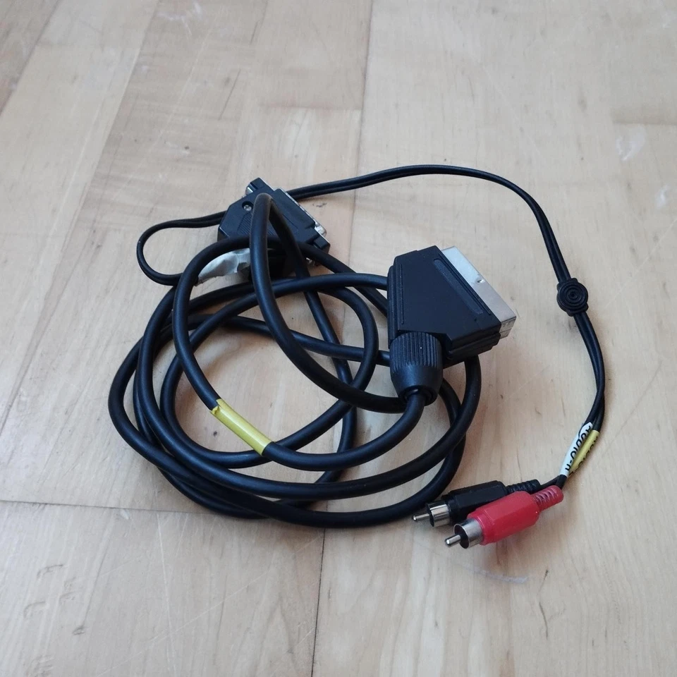 Amiga RGB+2xCinch zu SCART-Kabel  !!! - Bild 1 von 1
