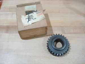 NOS MOPAR 1969-76 REVERSE AND 1ST SLIDING GEAR W/3 SPEED TRANSMISSION NIB!!! - Foto 1 di 4
