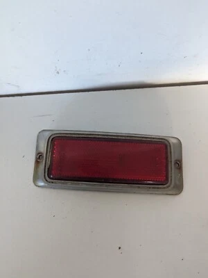 Cuarto reflector trasero izquierdo derecho rojo IKI Mazda RX4 929 Foto 1 de 3