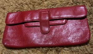 Cartera sin asas vintage de los años 70 de cuero suave granulado rojo brillante bolsillo oculto para mujer - Imagen 1 de 13