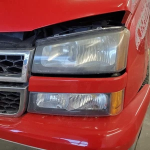 Driver Corner/Park Light Classic Style Fits 03-07 SILVERADO 1500 PICKUP 1074164 - Picture 1 of 15