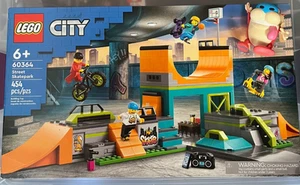 NEU LEGO CITY 60364 Street Skate Bike Basketball Park Gebäude Spielzeug versiegelt - Bild 1 von 1