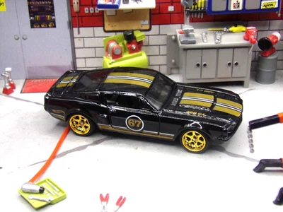 HOT WHEELS 67 SHELBY GT500 CON PILOTOS REALES Foto 1 de 4