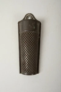 Small Tin Cheese Grater (B6C) Box Catch (JSF6) 5" Hanger Hole Zester - Picture 1 of 6