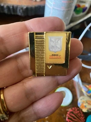 Значок кнопки игрового картриджа Legend Of Zelda - Изображение 1 из 3