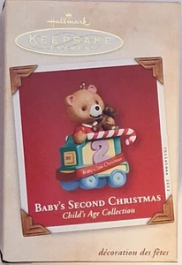 Decorazione Hallmark Keepsake 2002 "Il secondo Natale del bambino" - Foto 1 di 4