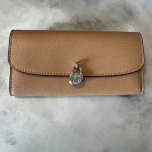 Cartera Larga Michael Kors Hamilton Cuero Cacahuete Solapa Continental Nueva con Etiquetas - Imagen 1 de 7
