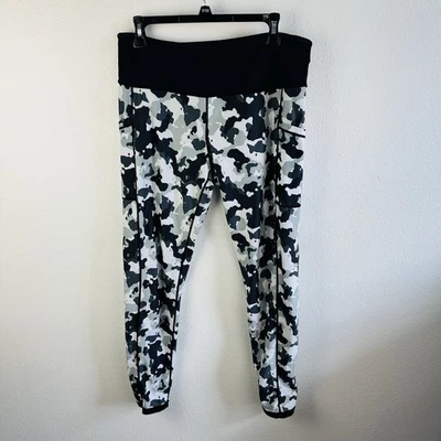 Leggings reversibles grises blancos verdes negros camuflados sin etiqueta de talla se ajusta como XL Foto 1 de 3