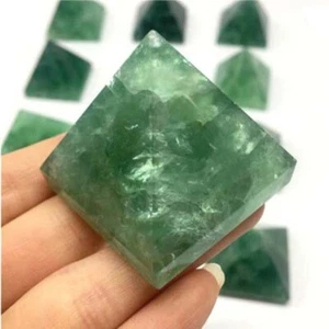 Amuleto Torre Reiki Pietra Cristallo Quarzo Fluorite Verde Naturale Piramide - Foto 1 di 12