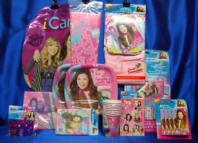 I Carly  # 13 Plates Napkins Banner Tablecover Confetti Stickers Centerpiece - Image 1 of 4