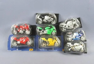 Spielzeug-Fahrzeuge Moto Sammlung Maisto Ducati Suzuki Kawasaki Modell Skala 1 : - Bild 1 von 9