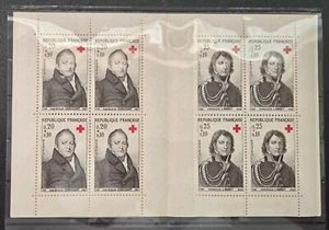 FRANCE - SCOTT# B385a - BOOKLET - MNH - CAT $3.50 - Picture 1 of 2