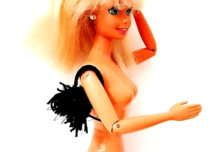 B141 - BARBIE / MONSTER HIGH / BRATZ 90s borsetta borsa ciuffi nero glitter bag - Foto 1 di 4