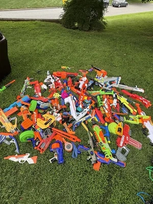 Nerf Gun Lot - Image 1 of 3