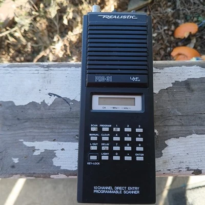 REALISTIC Pro-31A 20-132 Direct Entry Programmable Scanner 10-Channels UHF VHF.  - Image 1 of 4