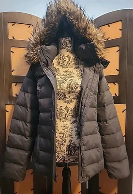 Abrigo Parka ABERCROMBIE Niños Grandes CAPUCHA CON Piel Extraíble Talla L Gris Oscuro N/cinturón Foto 1 de 4