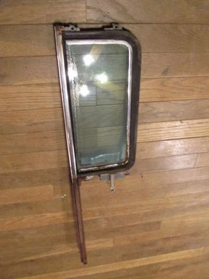 Pontiac Chieftain 1955 sedán de 4 puertas conjunto de vidrio de ventilación derecha Foto 1 de 4