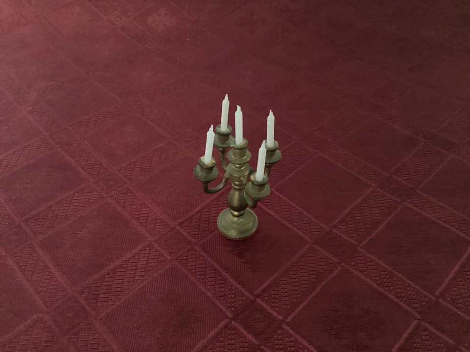 Vintage Miniature Dollhouse Brass Candelabra With 5 Candles - Imagem 1 de 1