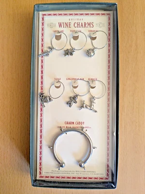 Williams Sonoma 6 假日葡萄酒饰品带小饰品盒。 2002.美国制造 — 第 1/3 张图片