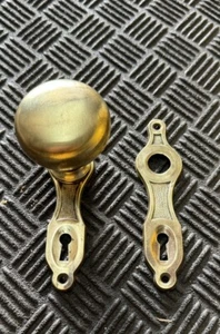 Antique Corbin Belvedere Brass Bronze Door Knob  With Front And Backplate - Picture 1 of 6