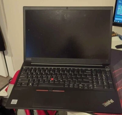Lenovo ThinkPad E15 20RD005HUS i5-10210U, 8GB RAM,256GB SSD, 15.6" screen - Image 1 of 2