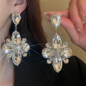 Orecchini a perno pendenti con cabochon grandi forma a rombo colore bianchi9.3cm - Foto 1 di 1